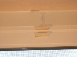 Magnetic reed switch on sliding window