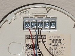 2 wire smoke detector circuit